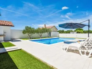 Holiday Home Anić by Interhome - Smilčić