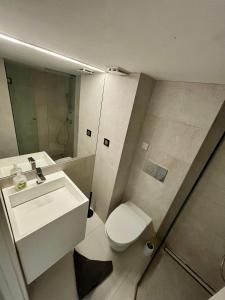 Studio à louer au cœur du Carré d or à Nice, rue Dalpozzo à 150 mètres des plages