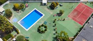 Solo familias Torre Domo Benidorm