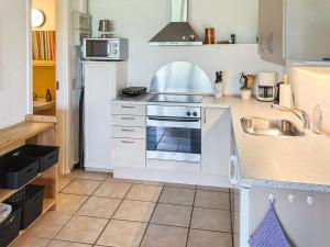 Apartment Erica - 6km from the sea by Interhome