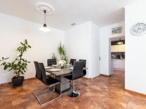 Maisons de vacances Holiday Home Jasmine by Interhome : photos des chambres