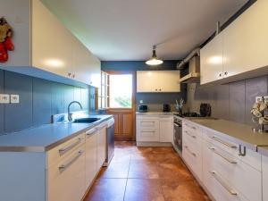 Maisons de vacances Holiday Home Jasmine by Interhome : photos des chambres