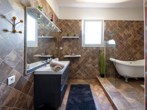 Maisons de vacances Holiday Home Jasmine by Interhome : photos des chambres