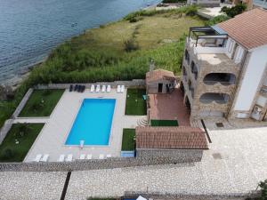 Pool apartment Antonia