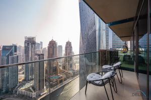 Chic 1BR in The Residence at Marina Gate 2, Dubai Marina by Deluxe Holiday Homes