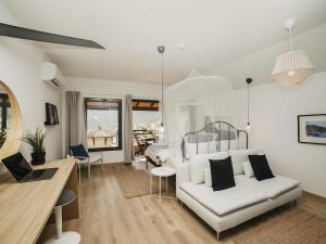 Deluxe Double Room with Balcony and Sea View room in True Blue Boutique Hotel Kalkan