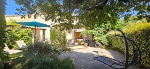 gite LAPAZjacuzzi privépiscine