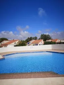 Vacances à Vic avec piscine collective - Mireval