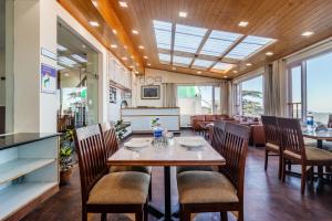 Treebo Maharaja, Near Mall Road