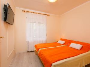 Apartment Lakefront 1 by Interhome