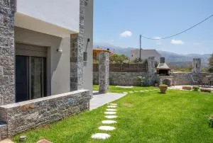 Villa Leandros Premium Suites - Kartsindanós