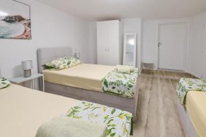 Modern Apartment for 4 people Novalja 