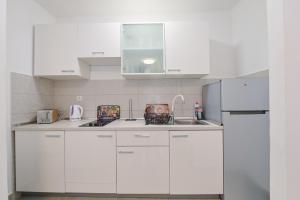 Modern Apartment for 4 people Novalja 