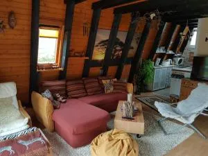 Ferienhaus zum Wohlfühlen in der Eifel, Poolnutzung, Tennis, Minigolf, Seenähe - Freilingen