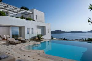 Three Bedroom Aegean Pool Villa Sea View room in Elounda Gulf Villas