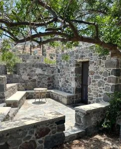 Loutra Olive Gardens Stone House #1 - Emporeiós