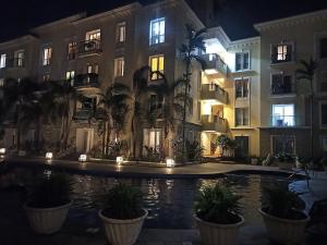 Ronnies Studio Apartment