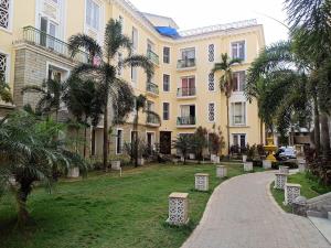 Ronnies Studio Apartment