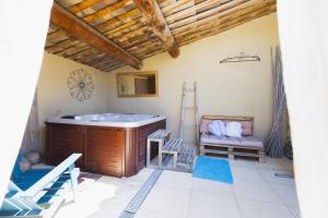 Maisons de vacances Gite Petit Luberon chez Manon en Luberon - Vacation rental in guest house : photos des chambres