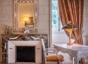Hotels Chateau De Rochecotte : photos des chambres