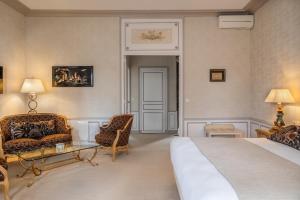 Hotels Chateau De Rochecotte : photos des chambres