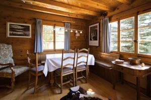 Magnifique chalet familial pour 10 personnes au coeur de Nax