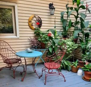 The Perfect Wine Trails Location - The Garden Suite