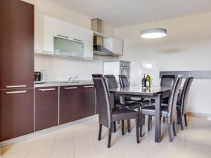 Apartment Relax-4 by Interhome