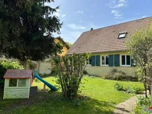 Maison familiale avec jardin, proche Paris Centre - 讷伊-普莱桑斯