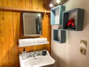 Appartements La Maison Bleue - Historic House in the Heart of Riquewihr : photos des chambres