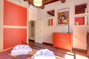 Dimora Ognissanti Apartment by Mamo Florence