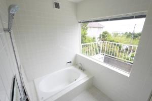 熱海の明るい家Saluton