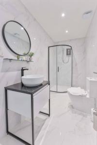 Pass the Keys Flat 1 · Spacious Modern 1 Bedroom Flat