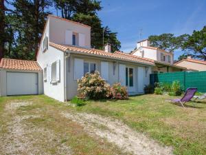 Holiday Home Les Pins by Interhome