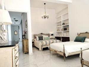 Casa Palacio Madre de la Eucaristía