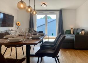 TT Living Apartment Schwarzenbek I 2 Zimmer I 4 Betten I Balkon I TG-Stellplatz