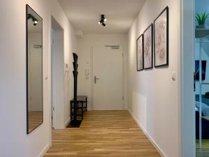 TT Living Apartment Schwarzenbek I 2 Zimmer I 4 Betten I Balkon I TG-Stellplatz