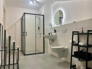 TT Living Apartment Schwarzenbek I 2 Zimmer I 4 Betten I Balkon I TG-Stellplatz