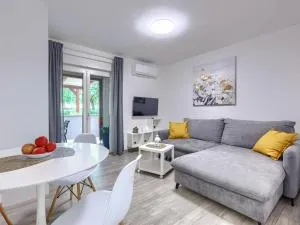 Apartment Nikola by Interhome - Červar-Porat