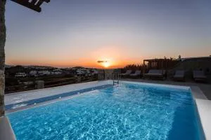 Sunset Views - George Villa IV, with Private Pool close to Town - Drafaki