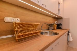 Elegant 1BD Stay on Ekzarh Yosif, Sofia by Flat Mаnager