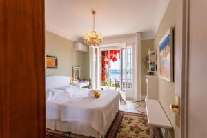 Villas ROMANTIC VILLA VI4412 By Riviera Holiday Homes : photos des chambres