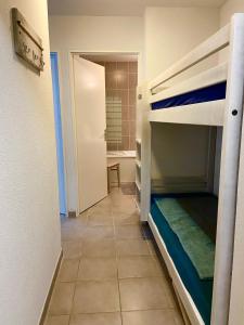 La Riviera à 50m de la plage