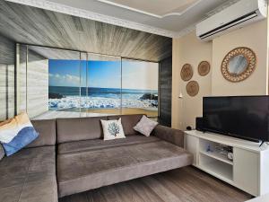 The Sunkissed Suite