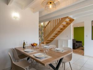 Maisons de vacances Holiday Home La Roseliere by Interhome : photos des chambres