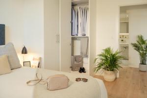 Luxury 2 bed Apartment Cherrywood Dublin 18