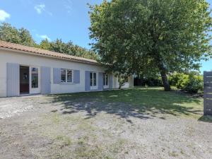 Maisons de vacances Holiday Home Tribord by Interhome : photos des chambres