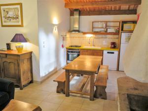 Maisons de vacances Holiday Home Le Sorbier by Interhome : photos des chambres