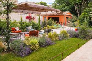 B&B / Chambres d'hotes Le jardin des cordeliers : photos des chambres