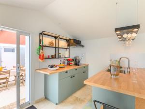 Maisons de vacances Holiday Home Charme de Port Morin by Interhome : photos des chambres